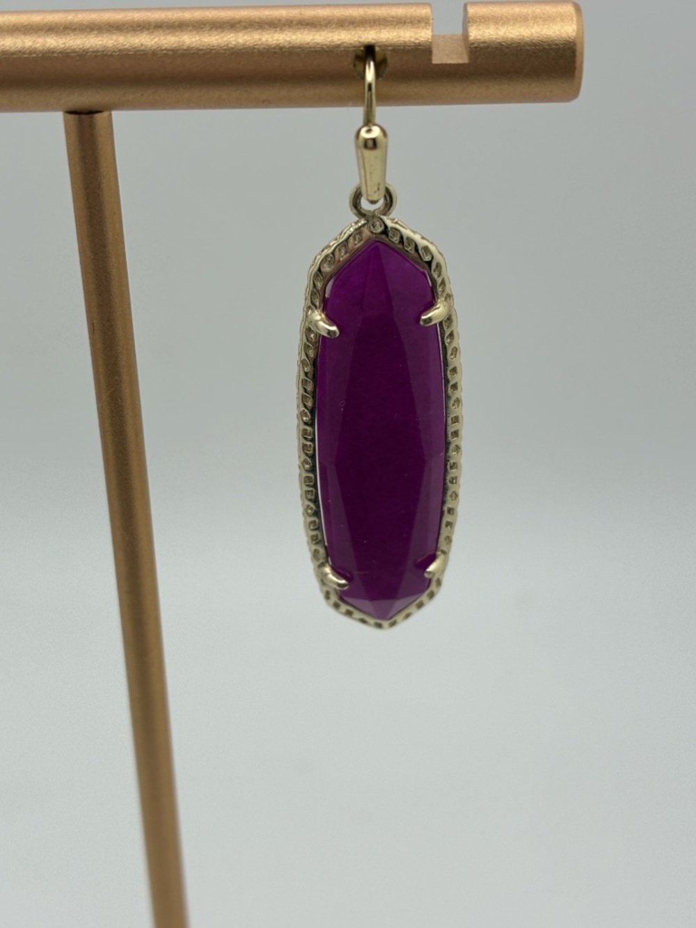 Kendra Scott purple Eleanor earrings - Picture 2 of 3